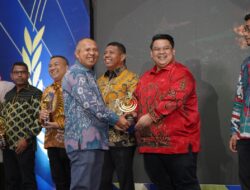 Yudhianto Mahardika Anton Timbang Raih Penghargaan Pemuda Inspiratif Pada Acara Sultra Awards 2024