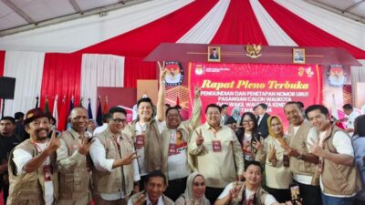 Beri Dukungan Langsung Untuk Yudhi-Nirna, Dua Artis Ibukota Hadiri Pencabutan Nomor Urut Pilwalkot Kendari