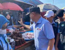 Blusukan di Tiga Pasar Tradisional, ASR Disambut Meriah Oleh para Pedagang dan Emak-Emak