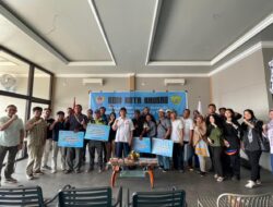Pacu Kemajuan Prestasi Atlet, KONI Baubau Salurkan Dana Pembinaan 2024