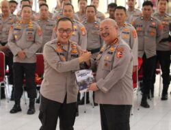 Kalemdiklat Polri Berikan Arahan di SPN Polda Sultra, Tekankan Kualitas Pendidikan