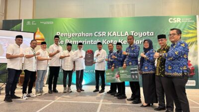 Kalla Toyota Serahkan Bantuan CSR: 1 Unit Mobil Damkar dan 35 Tempat Sampah untuk Pemkot Kendari