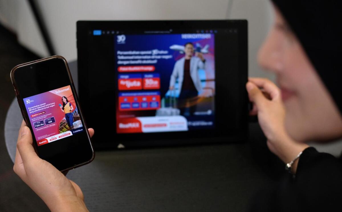 Promo Telkomsel RoaMAX Auto-On dan RoaMAX Prestige 5G untuk layanan roaming internasional.