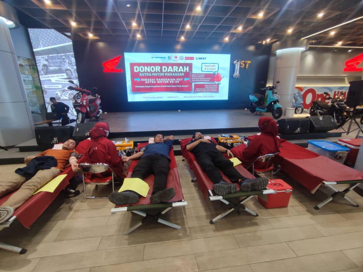 Donor darah Asmo Sulsel