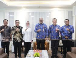 Dukung Pelayanan Optimal, Wali Kota Kendari Audiensi dengan Kemendagri Bahas Sarana Damkar dan Satpol PP