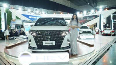 Minat Hybrid Naik, Toyota Tembus 1.000 Unit di Kalla Toyota