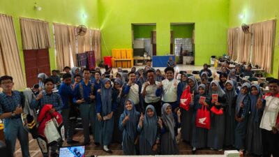 Edukasi Safety Riding Asmo Sulsel Sasar SMKN 1 Kendari