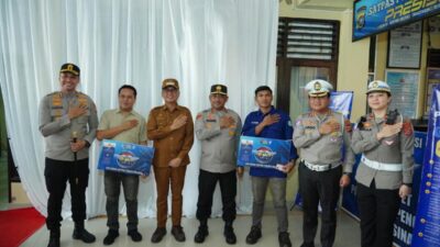 Tekan Percaloan dan Antrean, Polda Sultra Dorong Warga Kolaka Manfaatkan SIM Digital SINAR