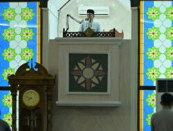 Kultum Tarawih di Al Kautsar, Wagub Hugua Ajak Perbaiki Diri