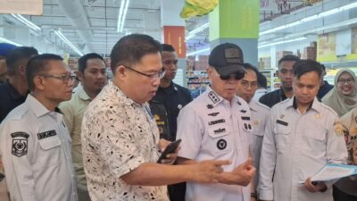 ASR Peringatkan Pedagang Soal Harga Pangan di Atas HET