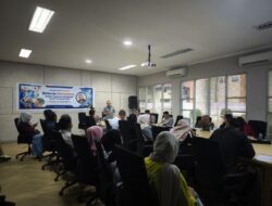 Aqua Dwipayana Motivasi Pegawai OJK Sultra di Kendari