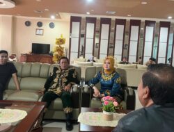 Usai Peringatan HUT Kota, Wali Kota Kendari dan Wagub Sultra Antar Kepulangan Wamendagri di Bandara Halu Oleo