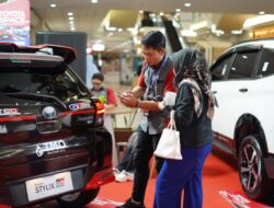 Demokrasi Teknologi Toyota Perluas Akses Keselamatan Berkendara