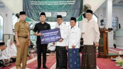 Bank Sultra Serahkan Bantuan Rp200 Juta untuk MUI Sultra