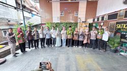 Wali Kota Kendari Kunjungi RT 11 Smart Gandaria Utara, Pelajari Inovasi Pengelolaan Lingkungan