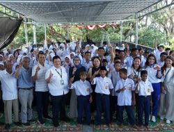 Asmo Sulsel Salurkan 70 Buku untuk Siswa MA Bhayangkara